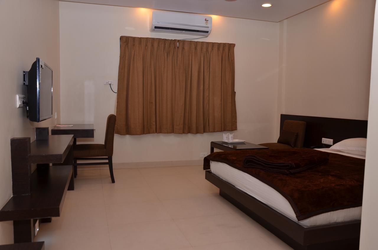 Mohini Royal Hotel Jharsuguda Kültér fotó