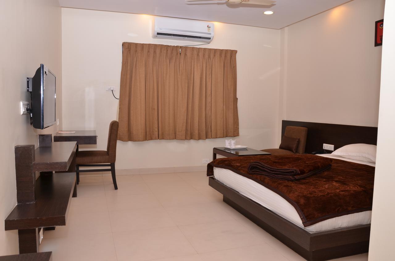Mohini Royal Hotel Jharsuguda Kültér fotó